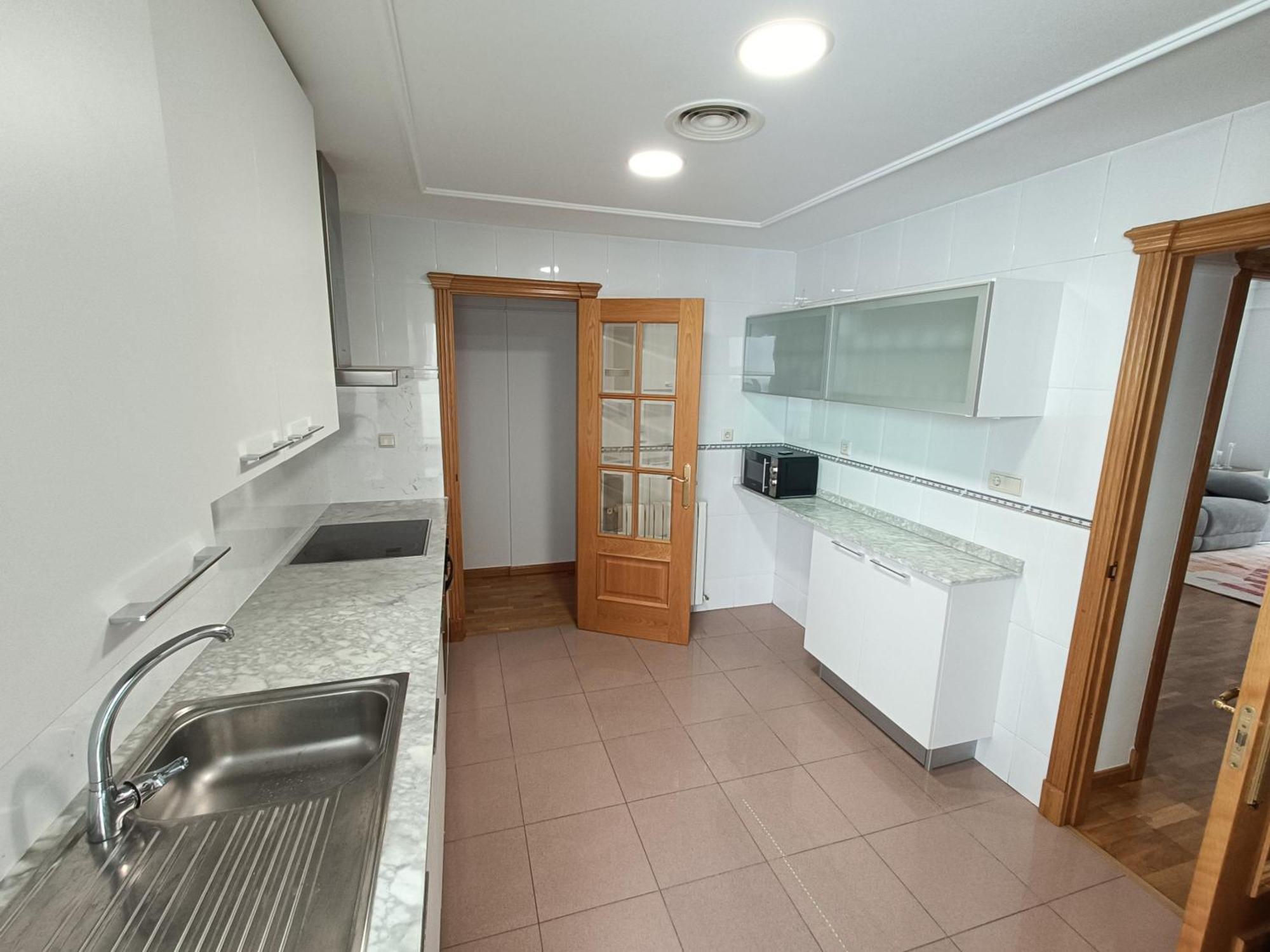 Piso En Pleno Centro De Albacete Con Garaje Apartman Kültér fotó