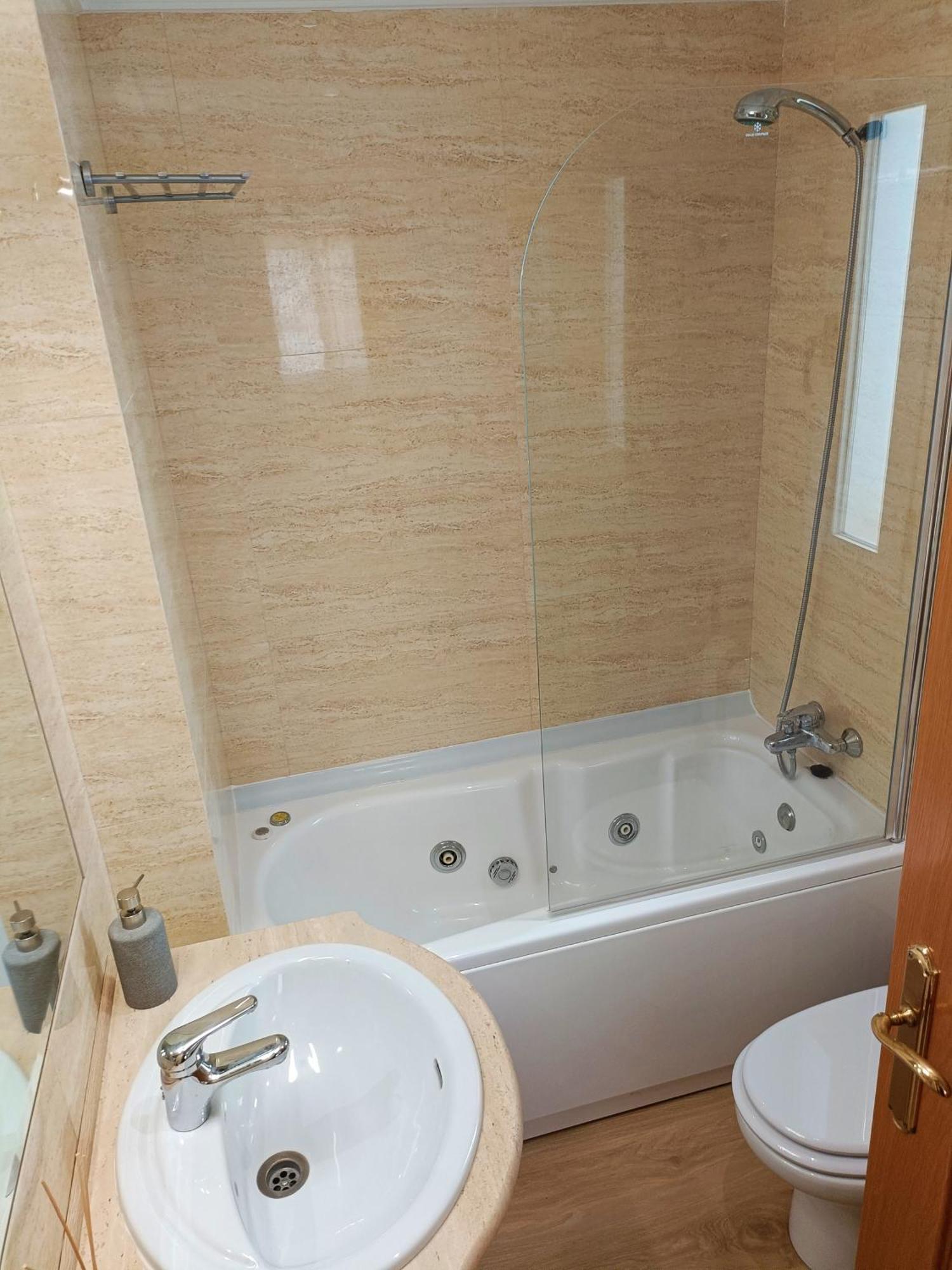Piso En Pleno Centro De Albacete Con Garaje Apartman Kültér fotó